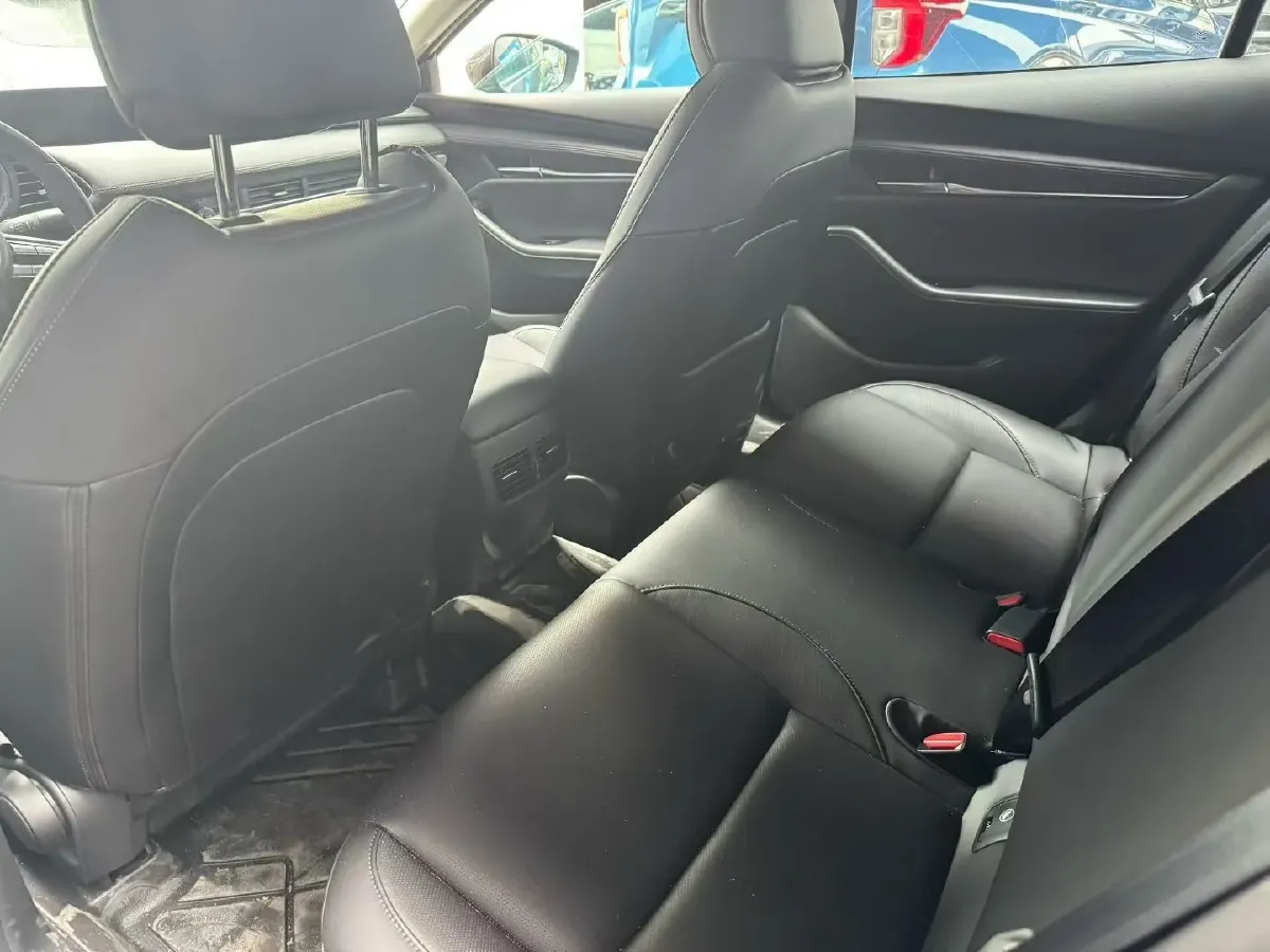 2023 Mazda 3 Axela 2.0L 158HP L4 6AT,autocango,china used car exporter,china ev exporter,chinese used car exporter,chinese used ev exporter