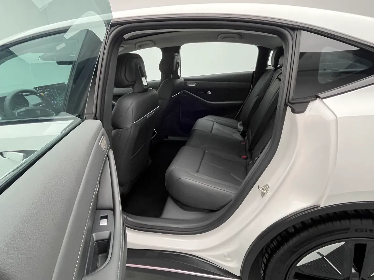 2022 Mazda 3 Axela 2.0L 158HP L4 6AT,autocango,china used car exporter,china ev exporter,chinese used car exporter,chinese used ev exporter