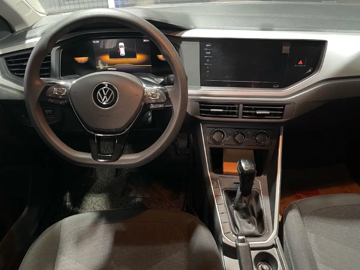 2023 Volkswagen Polo 1.5L 110HP L4 6AT,autocango,china used car exporter,china ev exporter,chinese used car exporter,chinese used ev exporter