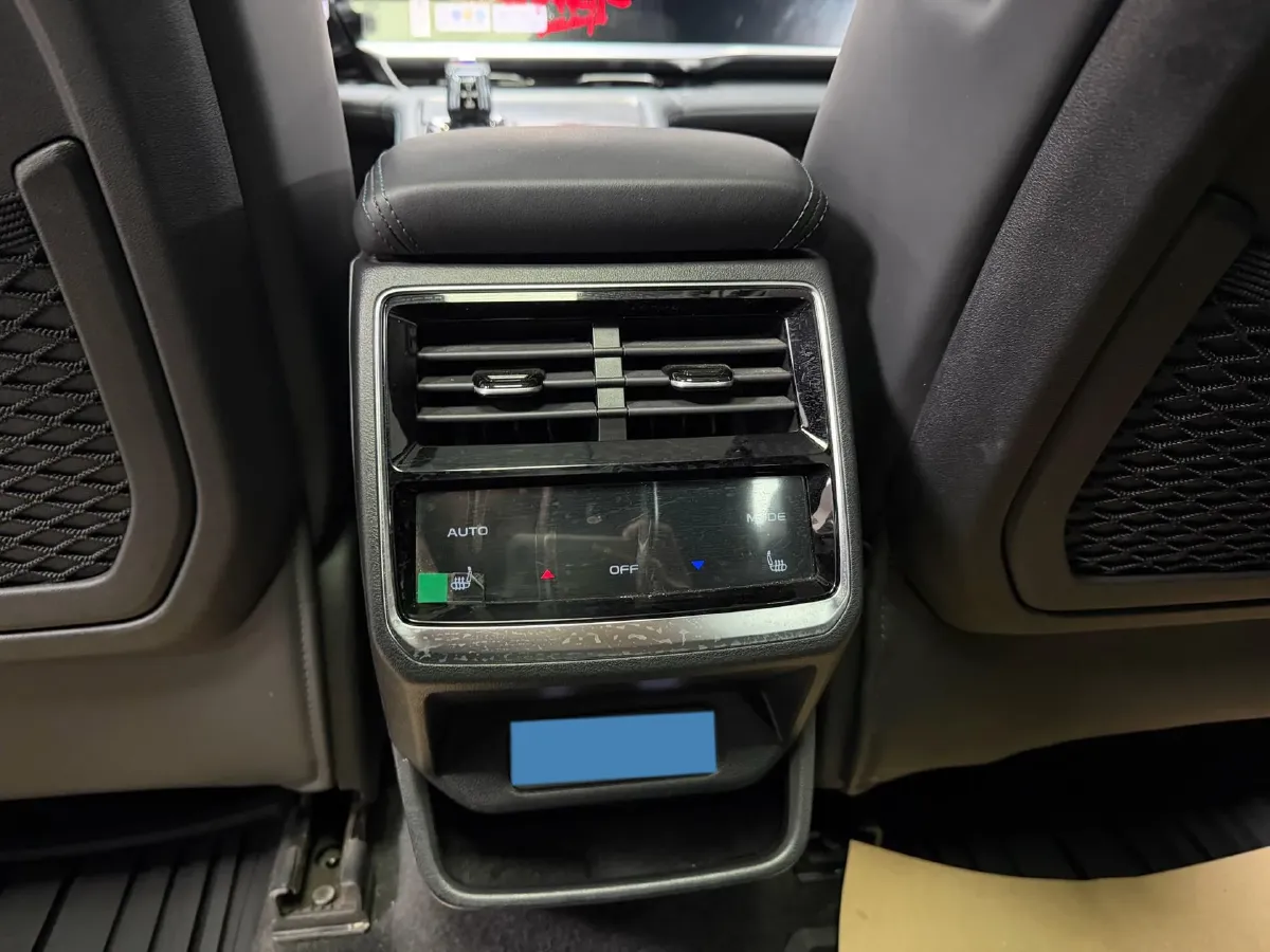 2025 Geely Monjaro 2.0T 238HP L4 8AT,autocango,china used car exporter,china ev exporter,chinese used car exporter,chinese used ev exporter