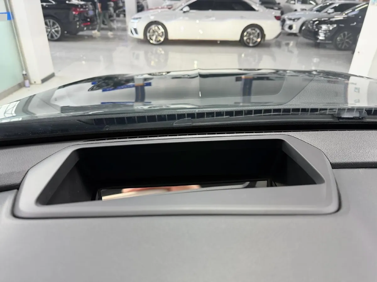 2025 Geely Monjaro 2.0T 238HP L4 8AT,autocango,china used car exporter,china ev exporter,chinese used car exporter,chinese used ev exporter