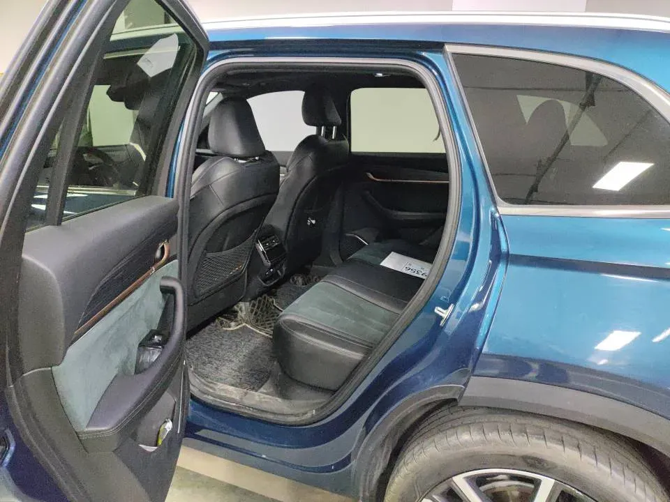 2021 Geely Monjaro 2.0T 218HP L4 7DCT,autocango,china used car exporter,china ev exporter,chinese used car exporter,chinese used ev exporter