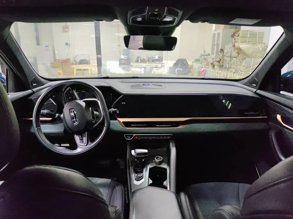 2021 Geely Monjaro 2.0T 218HP L4 7DCT,autocango,china used car exporter,china ev exporter,chinese used car exporter,chinese used ev exporter