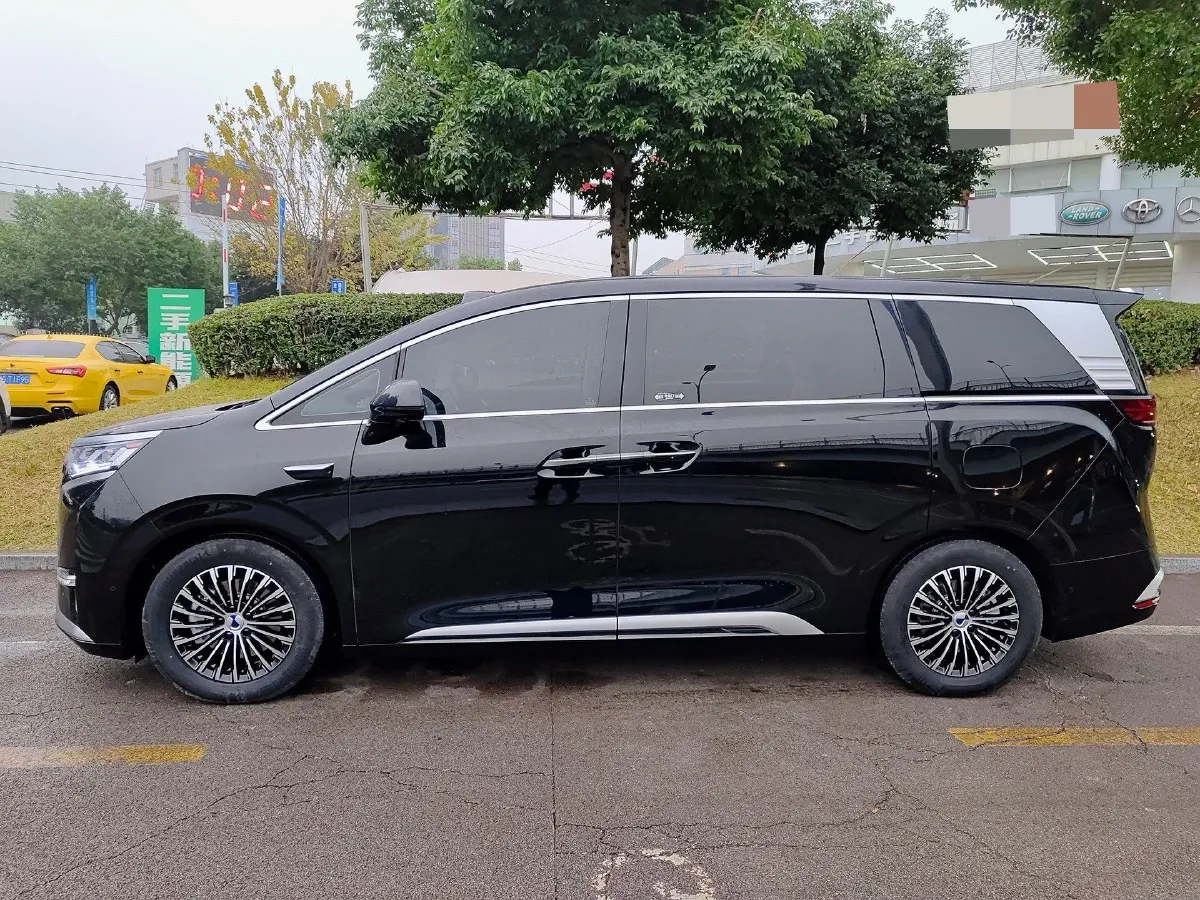 2025 Denza D9 1.5T 156HP L4 E-CVT PHEV 40KWH,autocango,china used car exporter,china ev exporter,chinese used car exporter,chinese used ev exporter