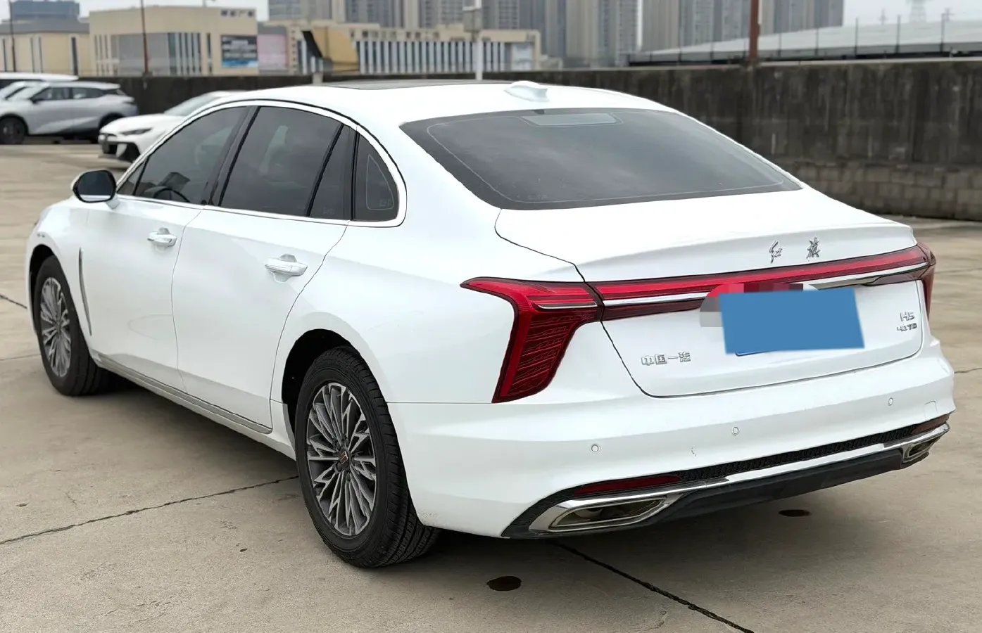 2023 HongQi H5 2.0T 224HP L4 8AT,autocango,china used car exporter,china ev exporter,chinese used car exporter,chinese used ev exporter
