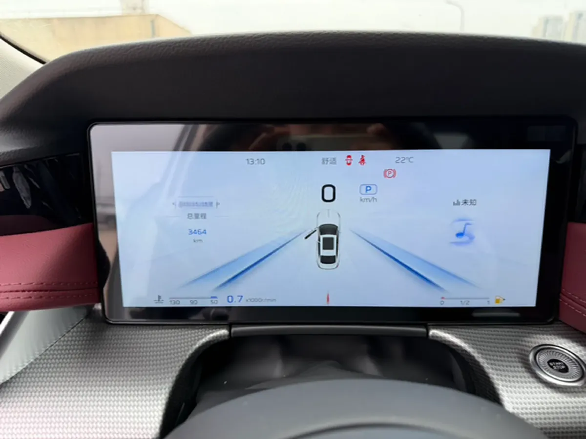 2023 HongQi H5 2.0T 224HP L4 8AT,autocango,china used car exporter,china ev exporter,chinese used car exporter,chinese used ev exporter