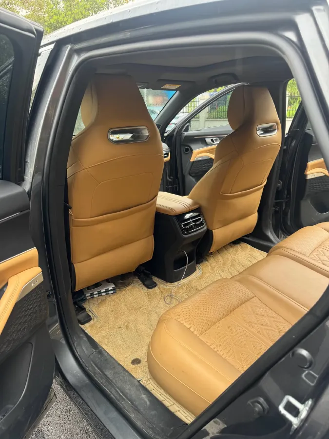 2021 ChangAn UNI-K 2.0T 233HP L4 8AT,autocango,china used car exporter,china ev exporter,chinese used car exporter,chinese used ev exporter