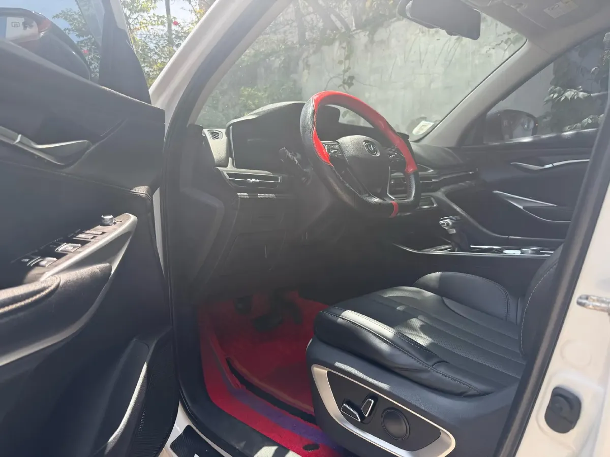 2021 ChangAn CS75 Plus 1.5T 178HP L4 6AT,autocango,china used car exporter,china ev exporter,chinese used car exporter,chinese used ev exporter