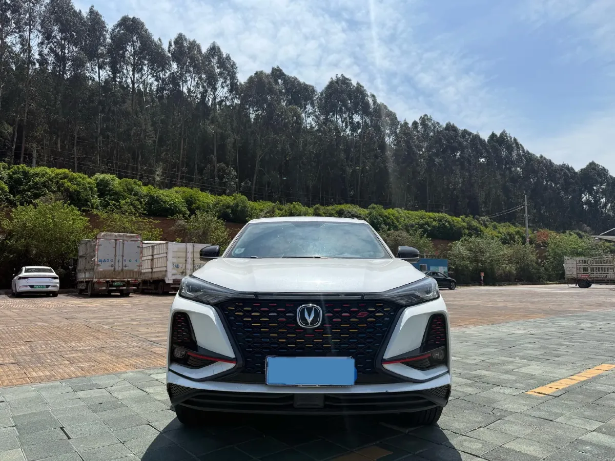 2021 ChangAn CS75 Plus 1.5T 178HP L4 6AT,autocango,china used car exporter,china ev exporter,chinese used car exporter,chinese used ev exporter