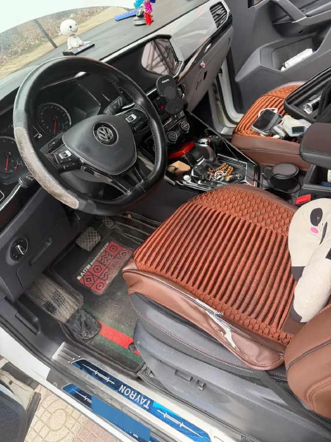 2019 Jeep Cherokee 2.0T 234HP L4 9AT,autocango,china used car exporter,china ev exporter,chinese used car exporter,chinese used ev exporter