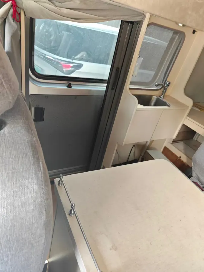 2021 MAXUS XinTu V80 2.0T 127HP L4 6MT,autocango,china used car exporter,china ev exporter,chinese used car exporter,chinese used ev exporter