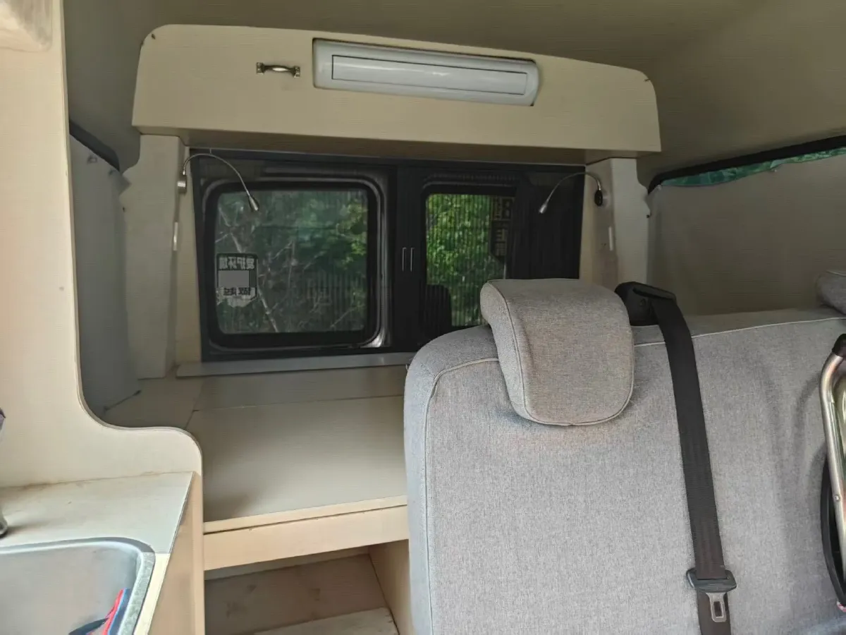 2021 MAXUS XinTu V80 2.0T 127HP L4 6MT,autocango,china used car exporter,china ev exporter,chinese used car exporter,chinese used ev exporter