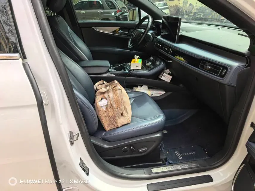 2021 Lincoln Nautilus 2.0T 245HP L4 8AT,autocango,china used car exporter,china ev exporter,chinese used car exporter,chinese used ev exporter