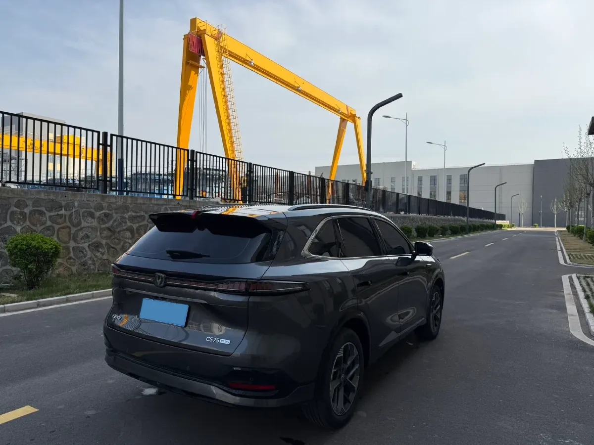 2025 ChangAn CS75 Plus 1.5T 192HP L4 8AT,autocango,china used car exporter,china ev exporter,chinese used car exporter,chinese used ev exporter