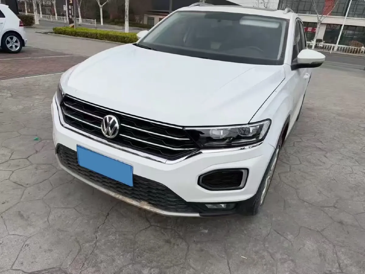 2022 Volkswagen T-Roc 1.4T 150HP L4 7DCT,autocango,china used car exporter,china ev exporter,chinese used car exporter,chinese used ev exporter