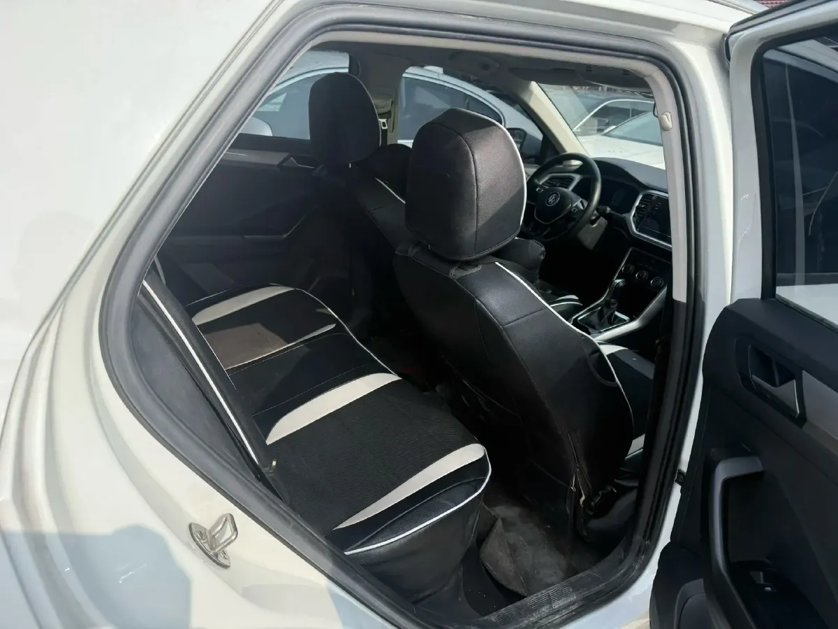 2022 Volkswagen T-Roc 1.4T 150HP L4 7DCT,autocango,china used car exporter,china ev exporter,chinese used car exporter,chinese used ev exporter