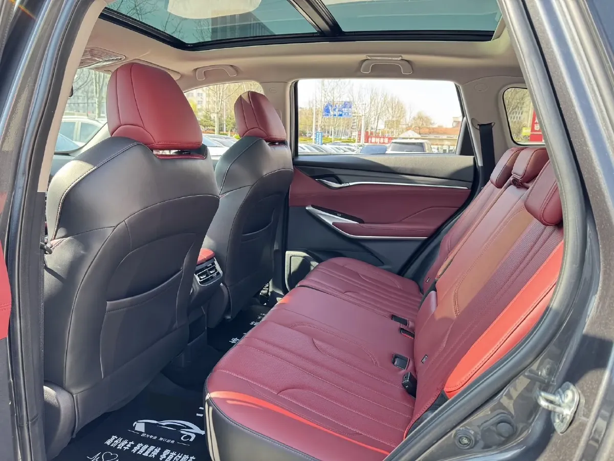 2021 ChangAn CS75 Plus 1.5T 178HP L4 6AT,autocango,china used car exporter,china ev exporter,chinese used car exporter,chinese used ev exporter