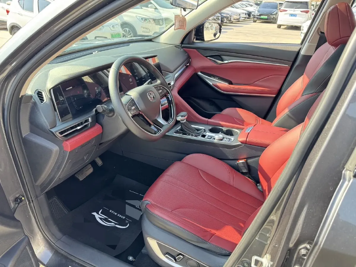 2021 ChangAn CS75 Plus 1.5T 178HP L4 6AT,autocango,china used car exporter,china ev exporter,chinese used car exporter,chinese used ev exporter