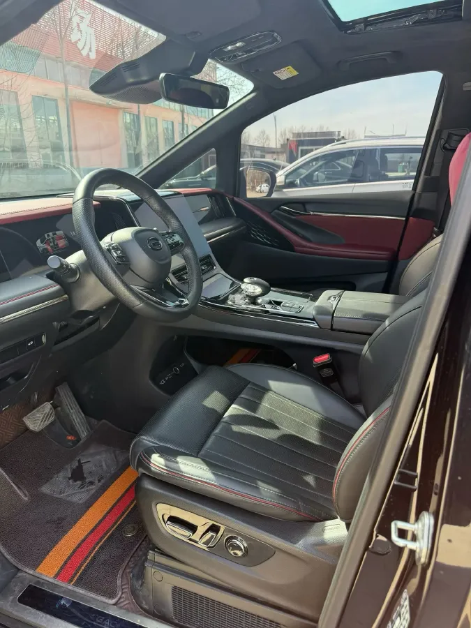 2023 GAC Trumpchi M8 2.0T 252HP L4 8AT,autocango,china used car exporter,china ev exporter,chinese used car exporter,chinese used ev exporter