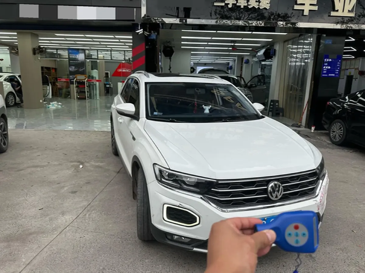 2020 Volkswagen T-Roc 1.4T 150HP L4 7DCT,autocango,china used car exporter,china ev exporter,chinese used car exporter,chinese used ev exporter