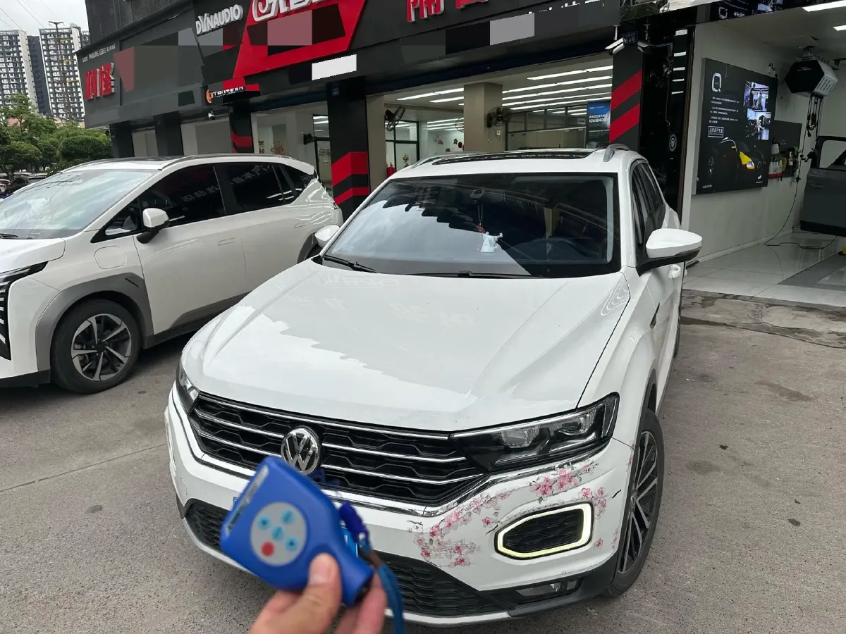 2020 Volkswagen T-Roc 1.4T 150HP L4 7DCT,autocango,china used car exporter,china ev exporter,chinese used car exporter,chinese used ev exporter