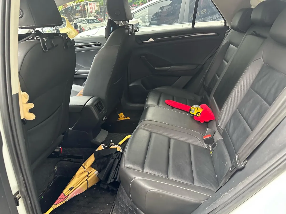 2020 Volkswagen T-Roc 1.4T 150HP L4 7DCT,autocango,china used car exporter,china ev exporter,chinese used car exporter,chinese used ev exporter