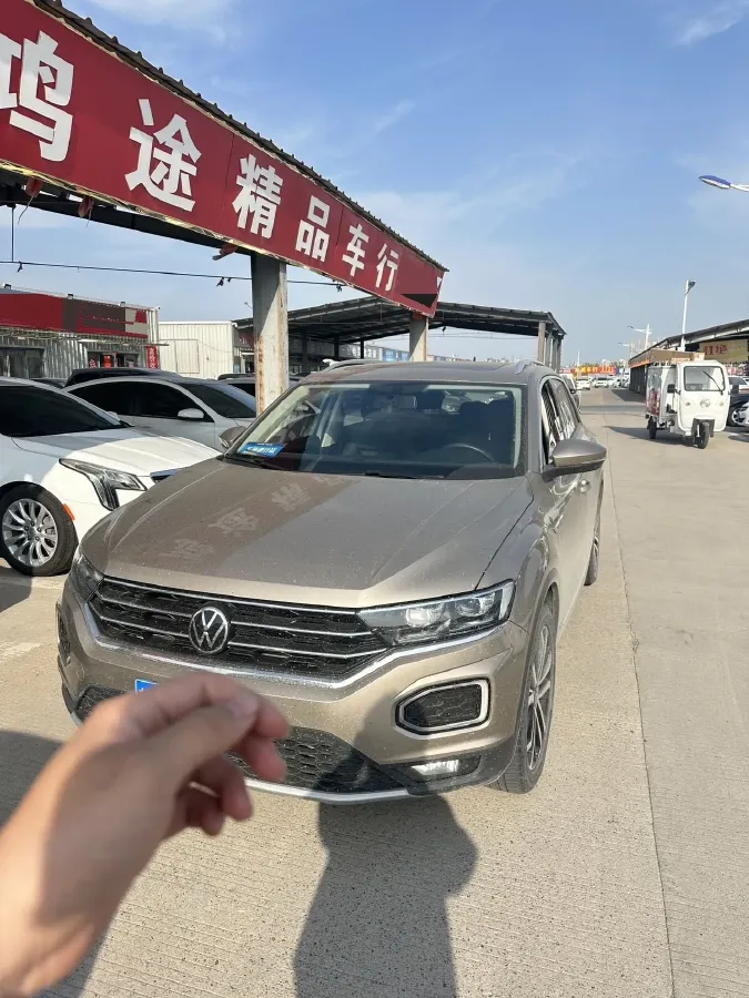2021 Volkswagen T-Roc 1.4T 150HP L4 7DCT,autocango,china used car exporter,china ev exporter,chinese used car exporter,chinese used ev exporter