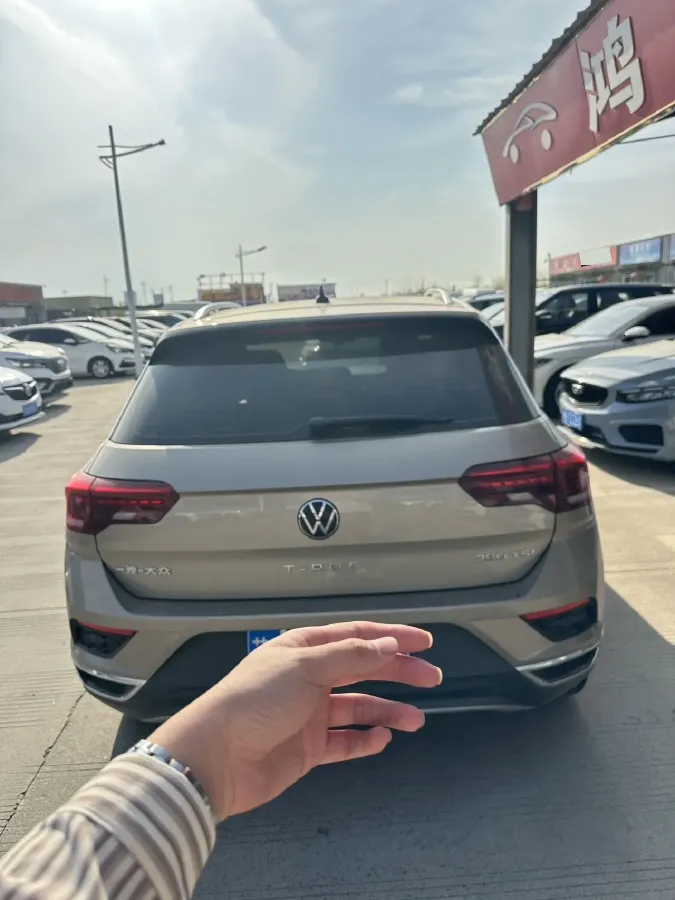 2021 Volkswagen T-Roc 1.4T 150HP L4 7DCT,autocango,china used car exporter,china ev exporter,chinese used car exporter,chinese used ev exporter