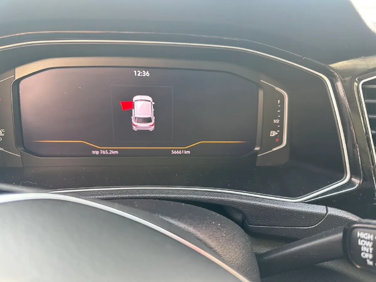 2021 Volkswagen T-Roc 1.4T 150HP L4 7DCT,autocango,china used car exporter,china ev exporter,chinese used car exporter,chinese used ev exporter