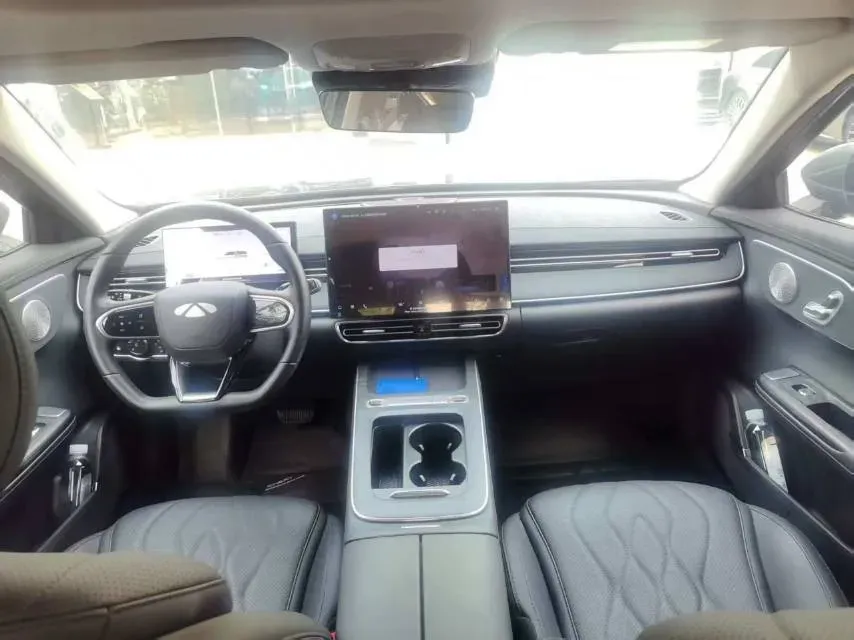 2025 Fulwin FulwinA8L 1.5T 156HP L4 1DHT PHEV 18.67KWH,autocango,china used car exporter,china ev exporter,chinese used car exporter,chinese used ev exporter