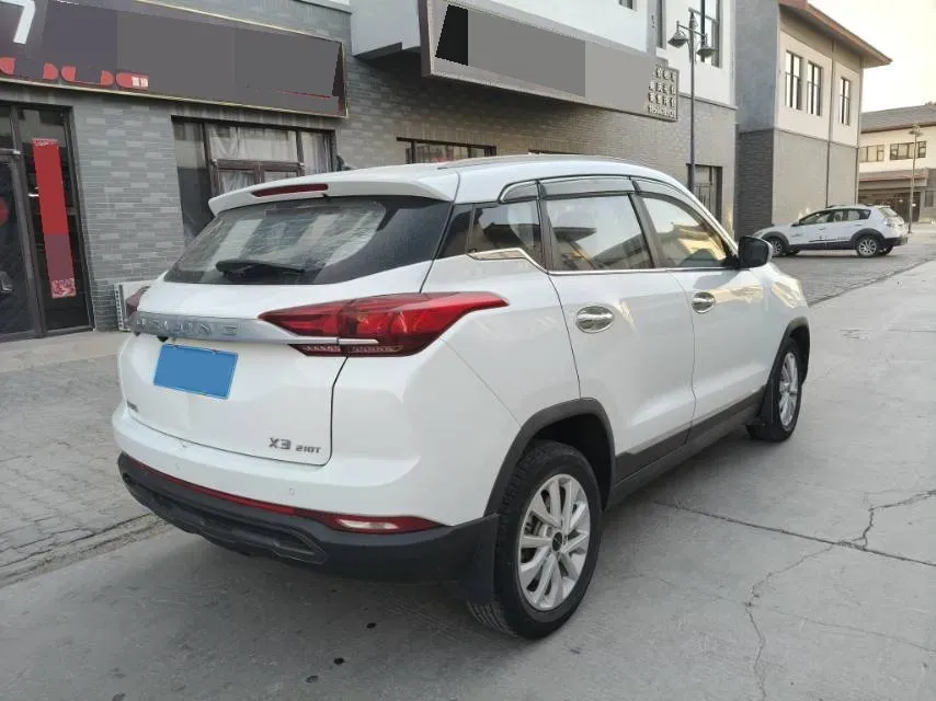 2019 BeiJing Auto X3 1.5T 150HP L4 CVT,autocango,china used car exporter,china ev exporter,chinese used car exporter,chinese used ev exporter