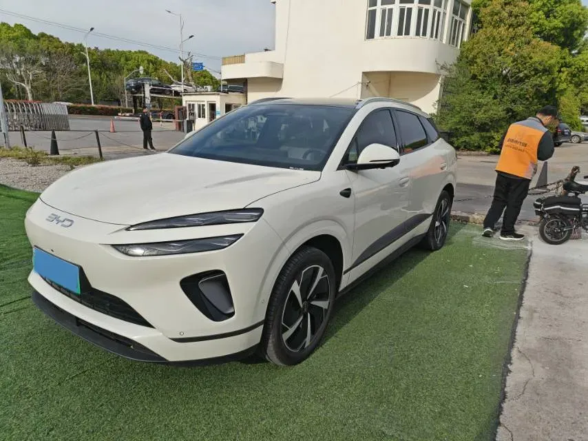 2025 LanDian E5 PLUS 1.5L 95HP L4 E-CVT PHEV,autocango,china used car exporter,china ev exporter,chinese used car exporter,chinese used ev exporter