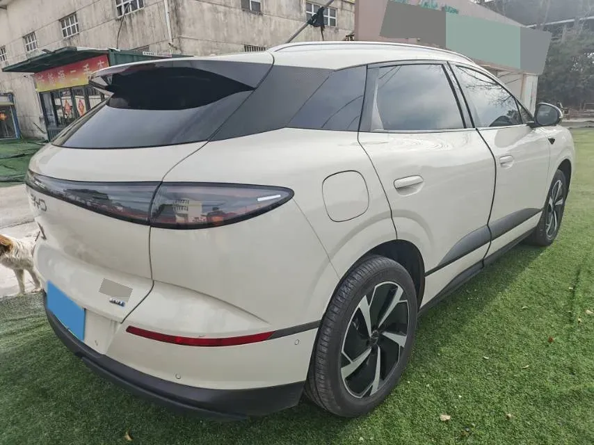 2025 LanDian E5 PLUS 1.5L 95HP L4 E-CVT PHEV,autocango,china used car exporter,china ev exporter,chinese used car exporter,chinese used ev exporter