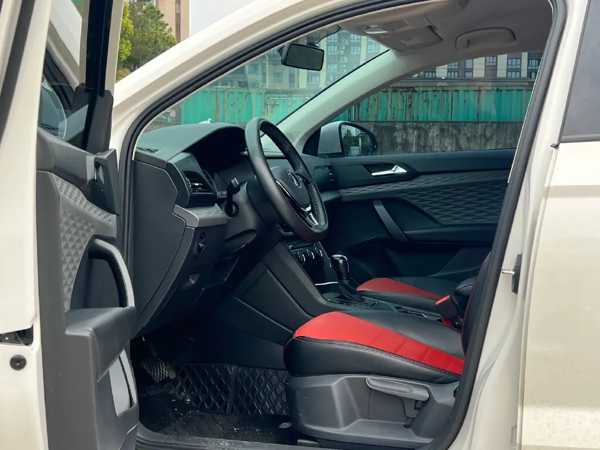 2021 Volkswagen Tharu 1.4T 150HP L4 7DCT,autocango,china used car exporter,china ev exporter,chinese used car exporter,chinese used ev exporter