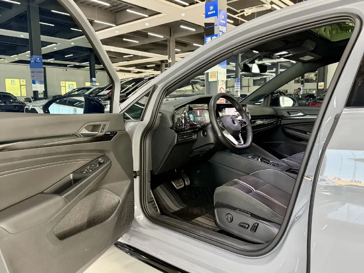 2023 Volkswagen Golf 1.4T 150HP L4 7DCT,autocango,china used car exporter,china ev exporter,chinese used car exporter,chinese used ev exporter