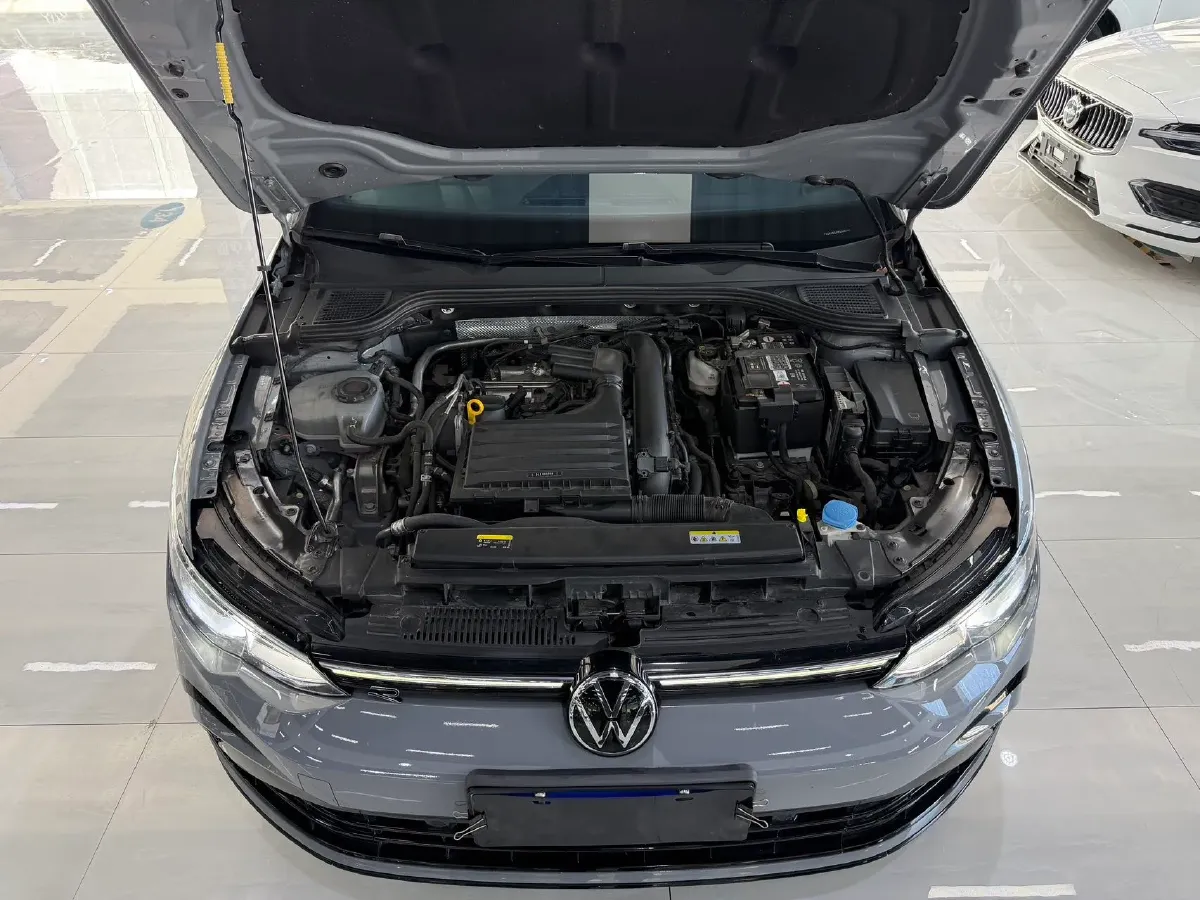 2023 Volkswagen Golf 1.4T 150HP L4 7DCT,autocango,china used car exporter,china ev exporter,chinese used car exporter,chinese used ev exporter