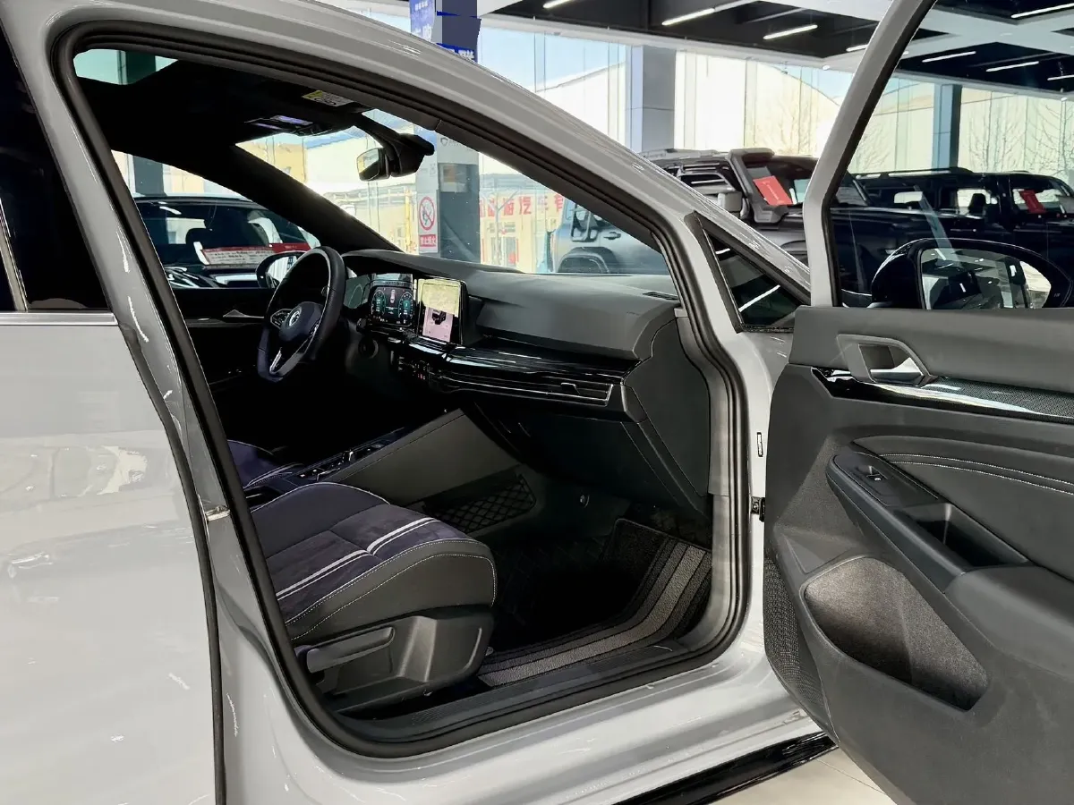 2023 Volkswagen Golf 1.4T 150HP L4 7DCT,autocango,china used car exporter,china ev exporter,chinese used car exporter,chinese used ev exporter