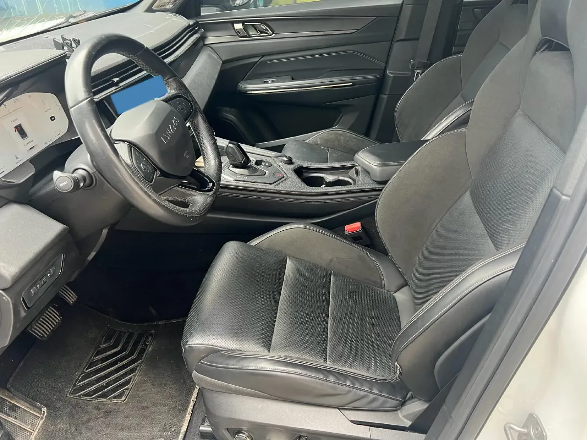 2023 LYNK&CO 08 EM-P 1.5T 163HP L4 3DHT PHEV 21.2KWH,autocango,china used car exporter,china ev exporter,chinese used car exporter,chinese used ev exporter