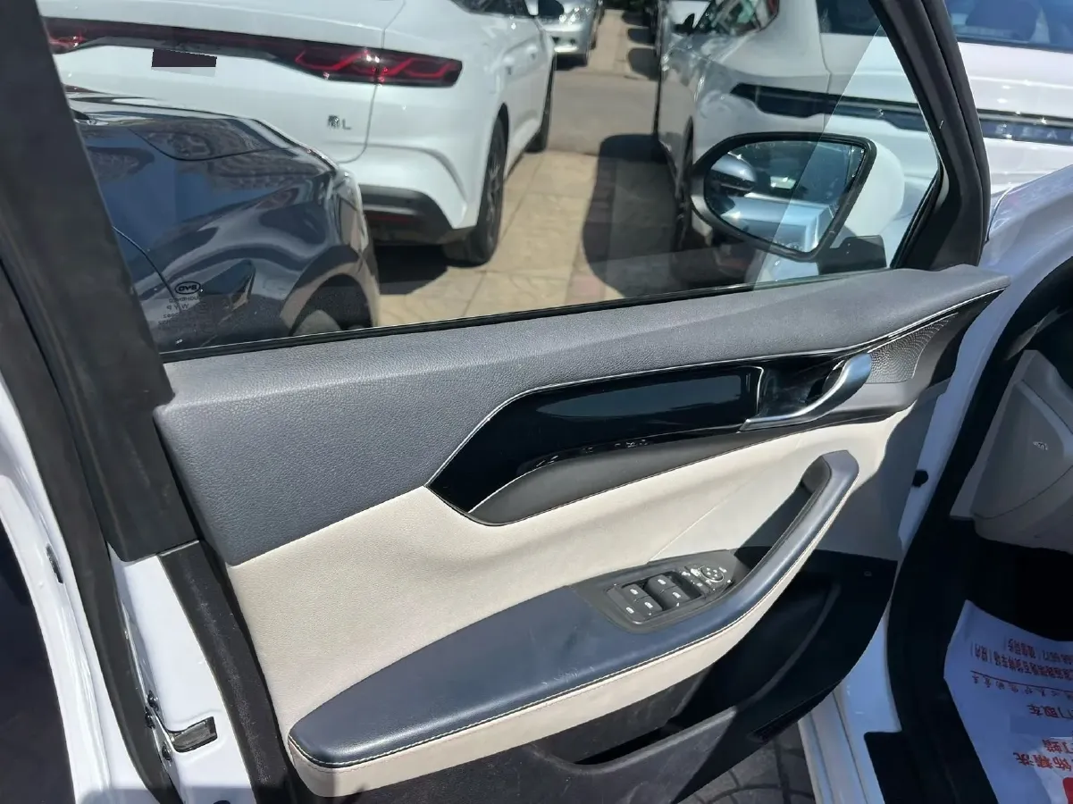 2021 MAXUS G50 1.5T 169HP L4 7DCT,autocango,china used car exporter,china ev exporter,chinese used car exporter,chinese used ev exporter