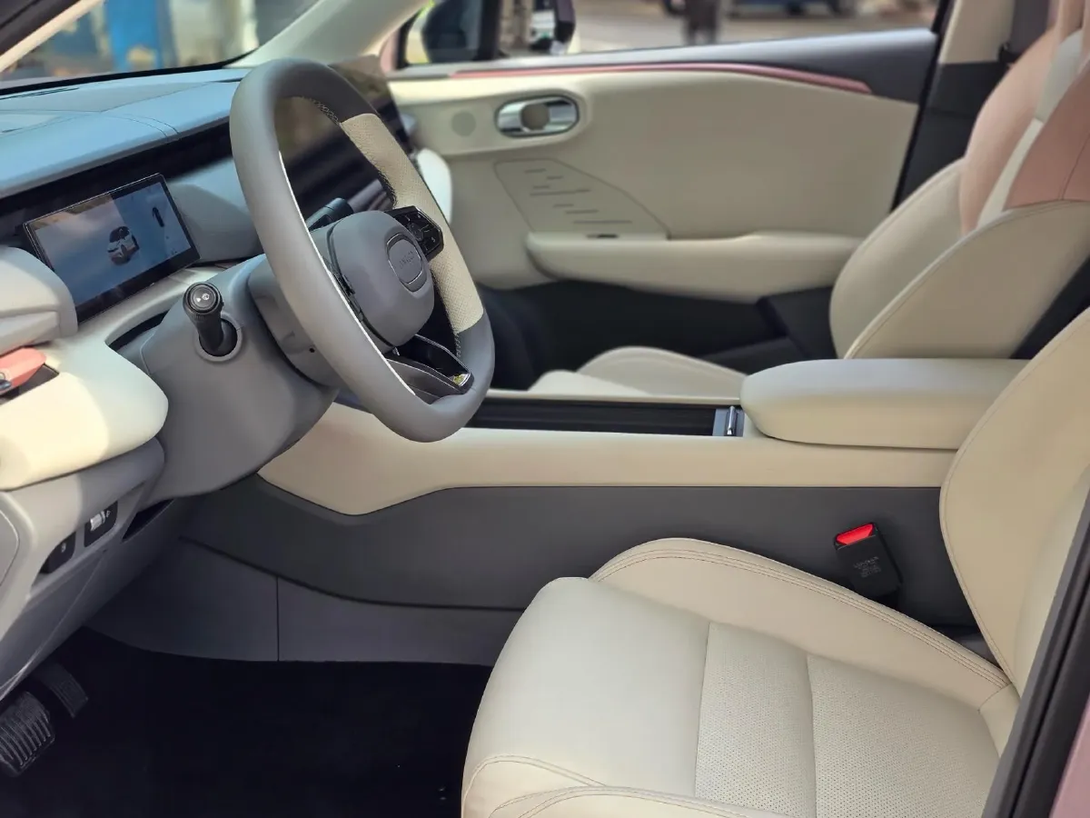 2023 LYNK&CO 06 EM-P 1.5L 120HP L4 3DHT PHEV 19.09KWH,autocango,china used car exporter,china ev exporter,chinese used car exporter,chinese used ev exporter