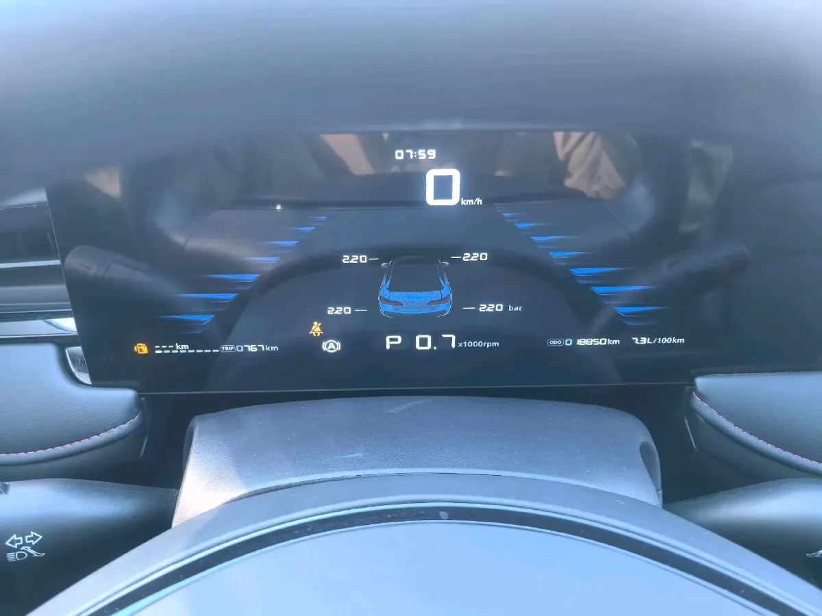 2023 Roewe i5 1.5L 129HP L4 CVT,autocango,china used car exporter,china ev exporter,chinese used car exporter,chinese used ev exporter