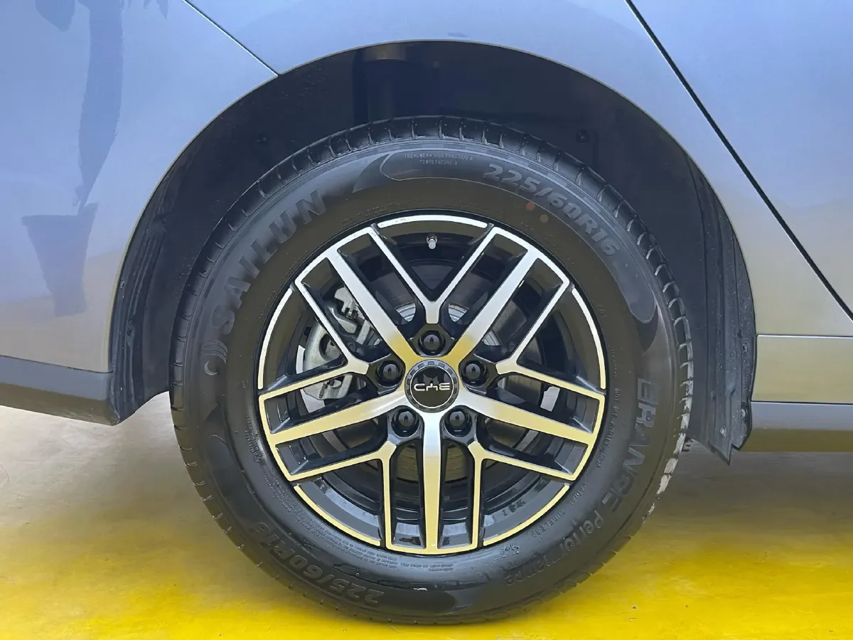 2025 BYD Seal05 DM-i 1.5L 101HP L4 E-CVT PHEV 15.87KWH,autocango,china used car exporter,china ev exporter,chinese used car exporter,chinese used ev exporter