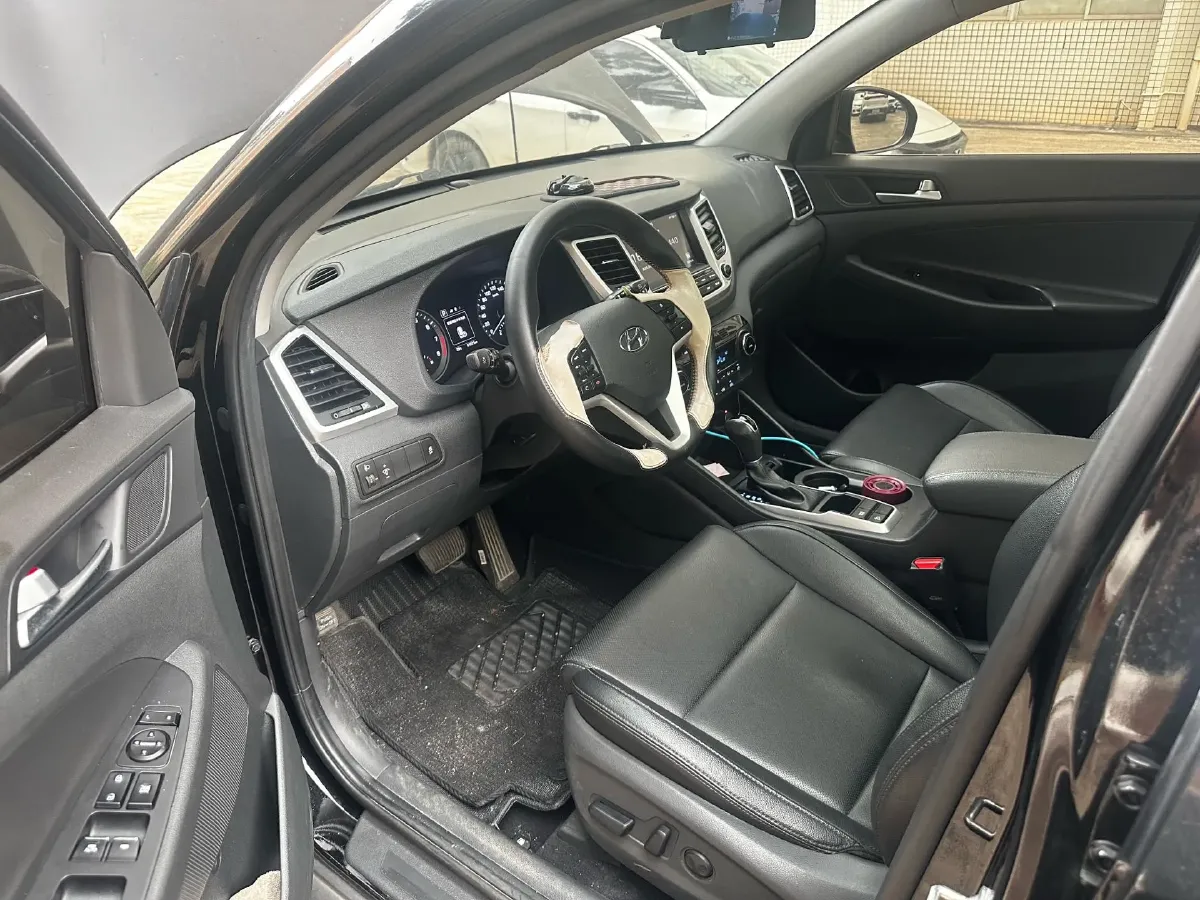 2018 Hyundai Tucson 1.6T 177HP L4 7DCT,autocango,china used car exporter,china ev exporter,chinese used car exporter,chinese used ev exporter