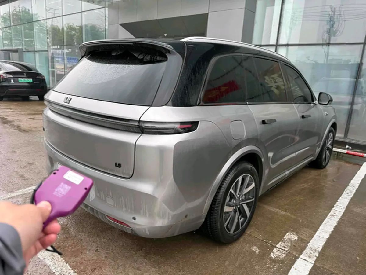 2023 Li L7 Range Extended 154HP REEV 40.9KWH,autocango,china used car exporter,china ev exporter,chinese used car exporter,chinese used ev exporter