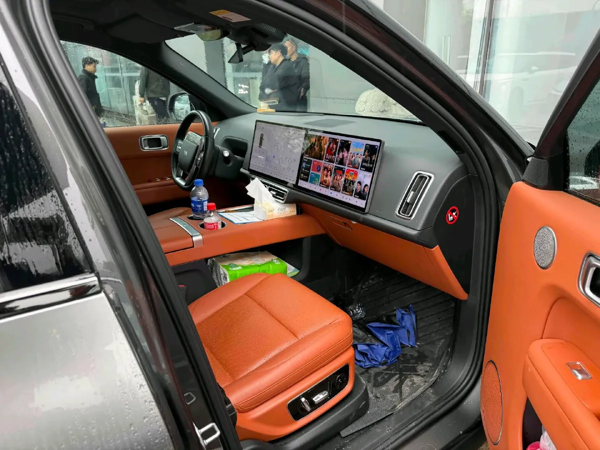 2023 Li L7 Range Extended 154HP REEV 40.9KWH,autocango,china used car exporter,china ev exporter,chinese used car exporter,chinese used ev exporter