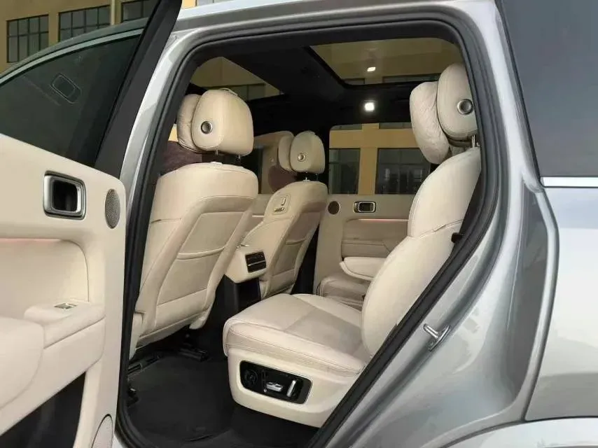 2023 Li L8 Range Extended 154HP REEV 40.9KWH,autocango,china used car exporter,china ev exporter,chinese used car exporter,chinese used ev exporter
