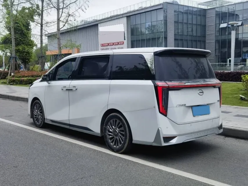 2023 GAC Trumpchi M8 2.0T 252HP L4 8AT,autocango,china used car exporter,china ev exporter,chinese used car exporter,chinese used ev exporter