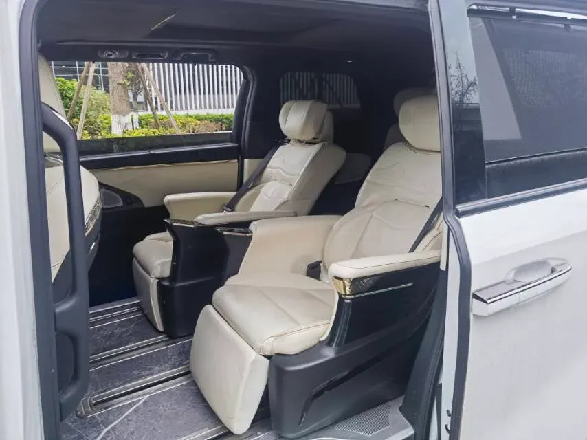 2023 GAC Trumpchi M8 2.0T 252HP L4 8AT,autocango,china used car exporter,china ev exporter,chinese used car exporter,chinese used ev exporter