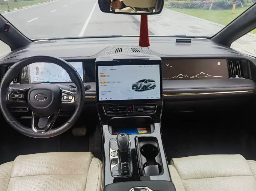 2023 GAC Trumpchi M8 2.0T 252HP L4 8AT,autocango,china used car exporter,china ev exporter,chinese used car exporter,chinese used ev exporter