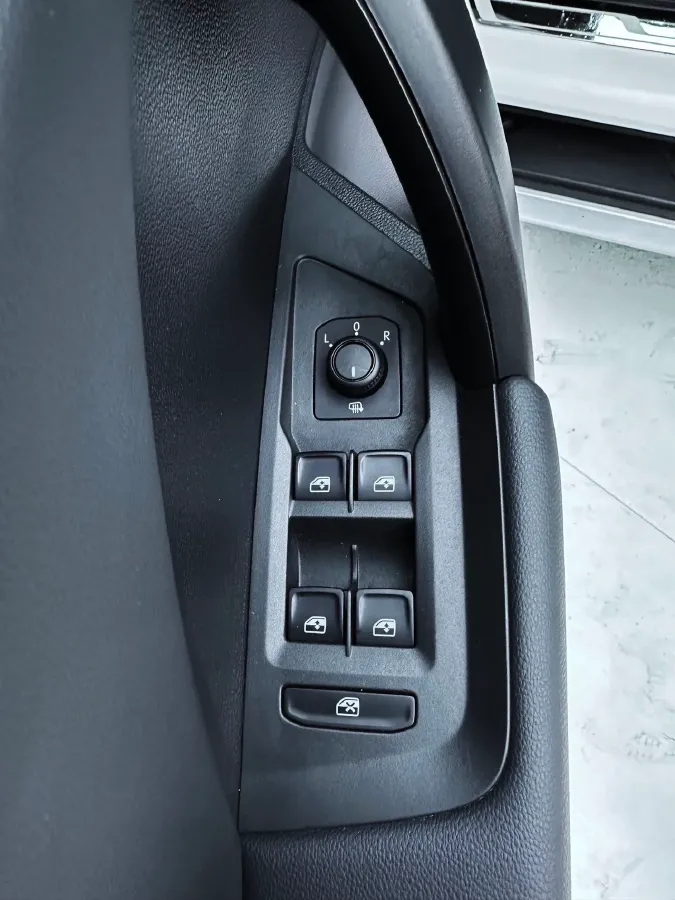 2021 Volkswagen Tharu 1.4T 150HP L4 7DCT,autocango,china used car exporter,china ev exporter,chinese used car exporter,chinese used ev exporter